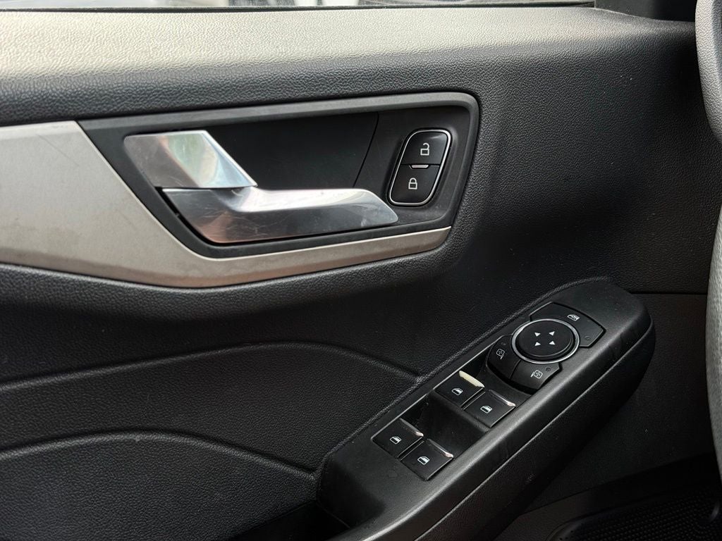 2021 Ford Escape Hybrid SE