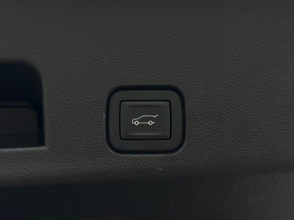 2025 Chevrolet Traverse LT 2LT