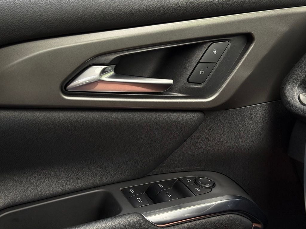 2025 Chevrolet Traverse LT 2LT