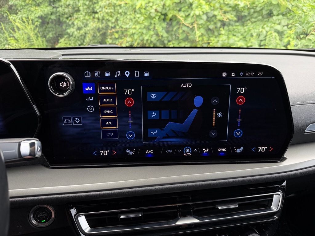 2025 Chevrolet Traverse LT 2LT