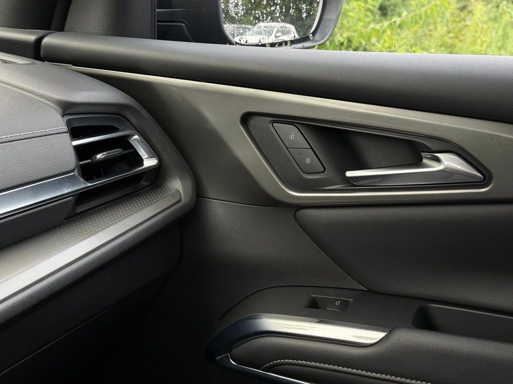 2025 Chevrolet Traverse LT 2LT
