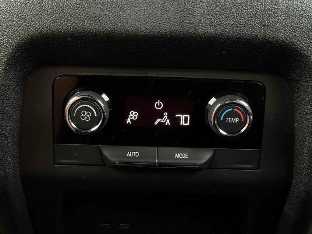 2025 Chevrolet Traverse LT 2LT