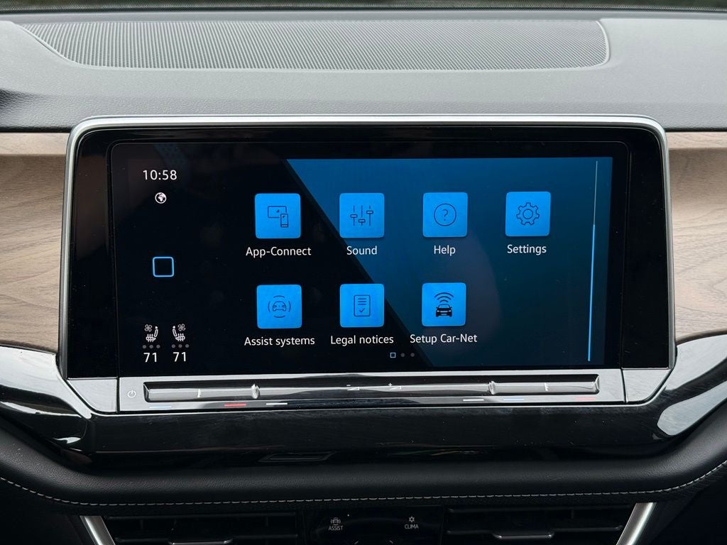 2025 Volkswagen Atlas 2.0T SE w/Technology