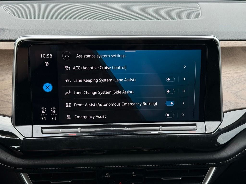 2025 Volkswagen Atlas 2.0T SE w/Technology