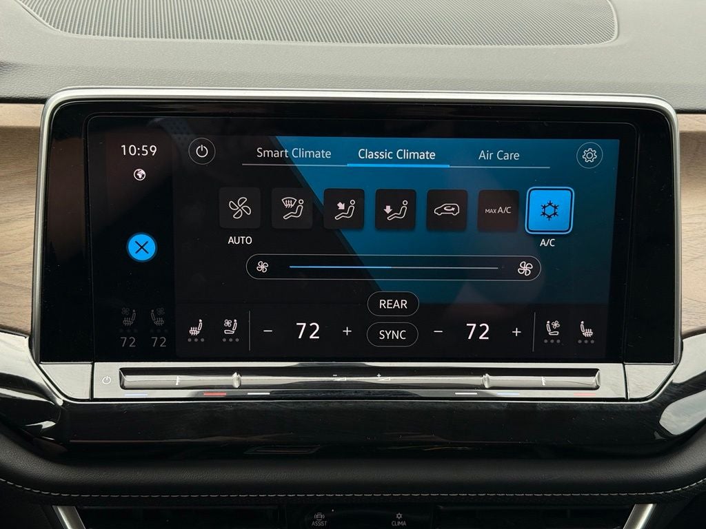 2025 Volkswagen Atlas 2.0T SE w/Technology