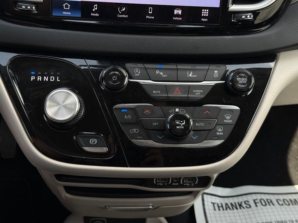 2024 Chrysler Pacifica Touring L