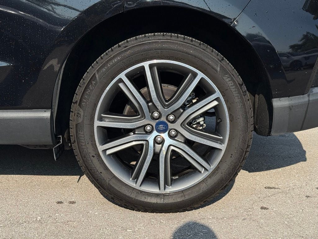 2019 Ford Edge Titanium