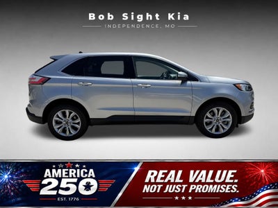 2023 Ford Edge Titanium