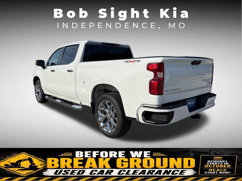 2022 Chevrolet Silverado 1500 Custom