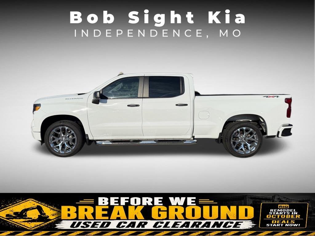 2022 Chevrolet Silverado 1500 Custom