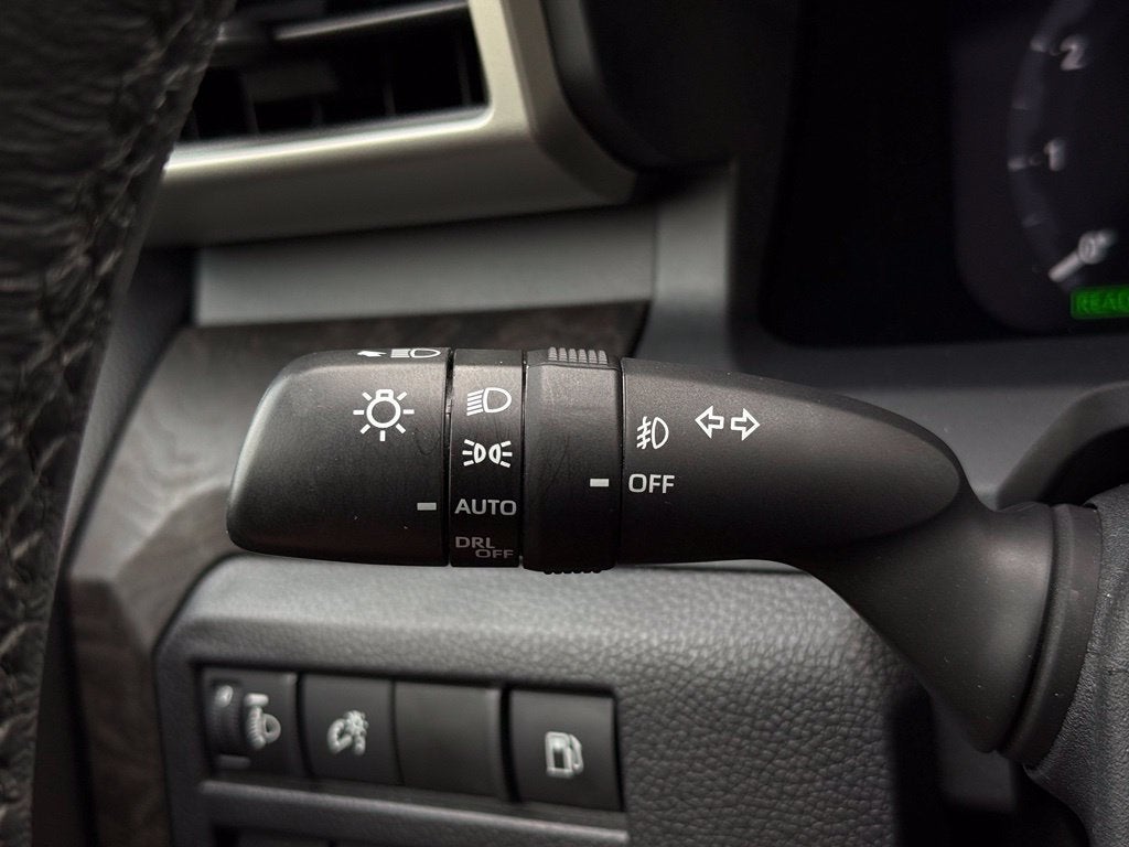 2025 Toyota Tacoma Hybrid Limited