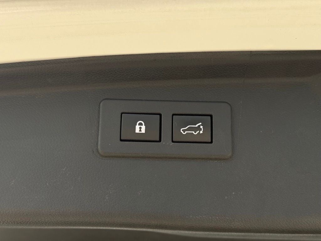 2022 Subaru Outback Touring XT