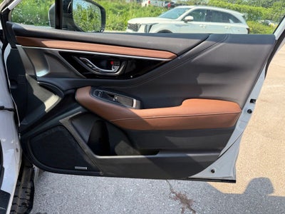 2022 Subaru Outback Touring XT