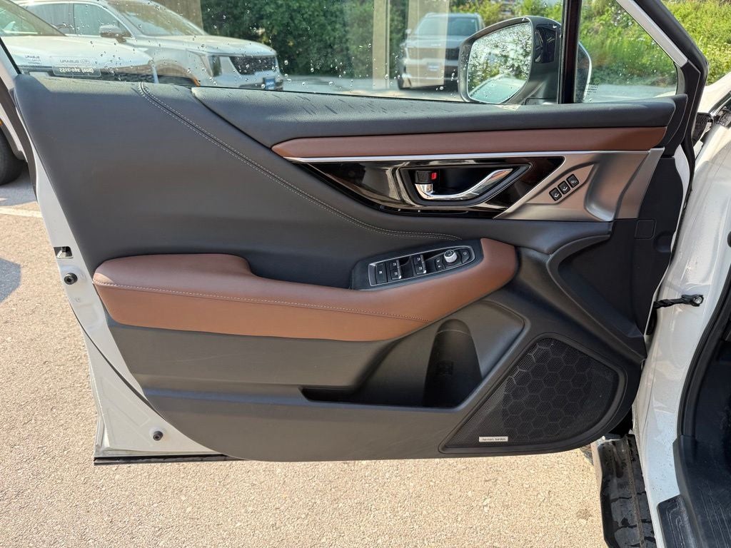 2022 Subaru Outback Touring XT