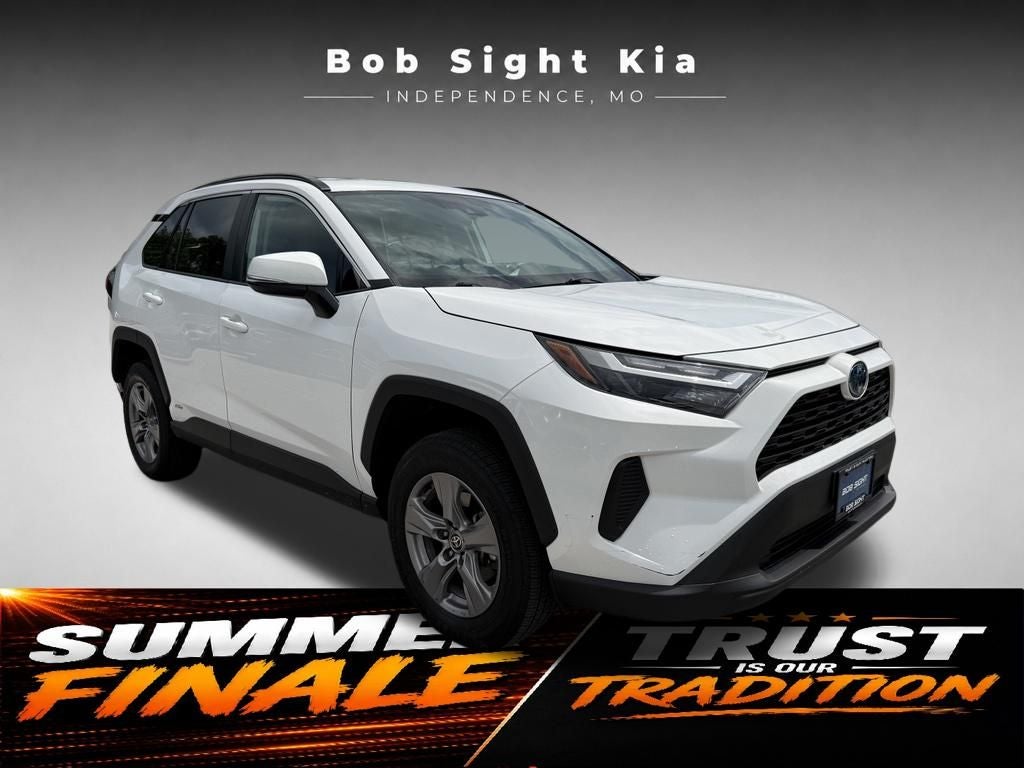 2022 Toyota RAV4 Hybrid XLE