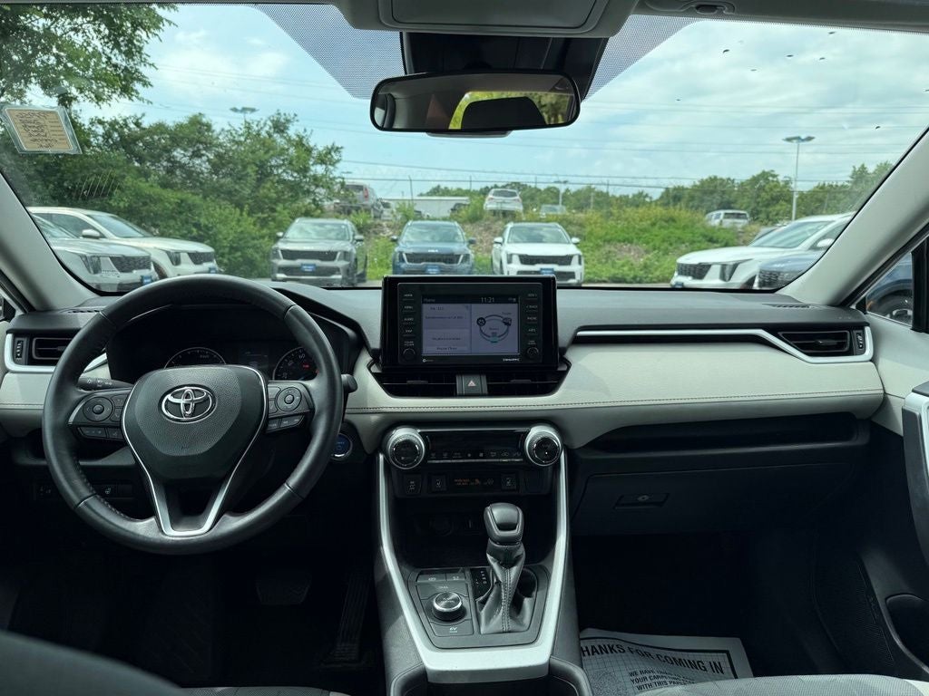 2022 Toyota RAV4 Hybrid XLE