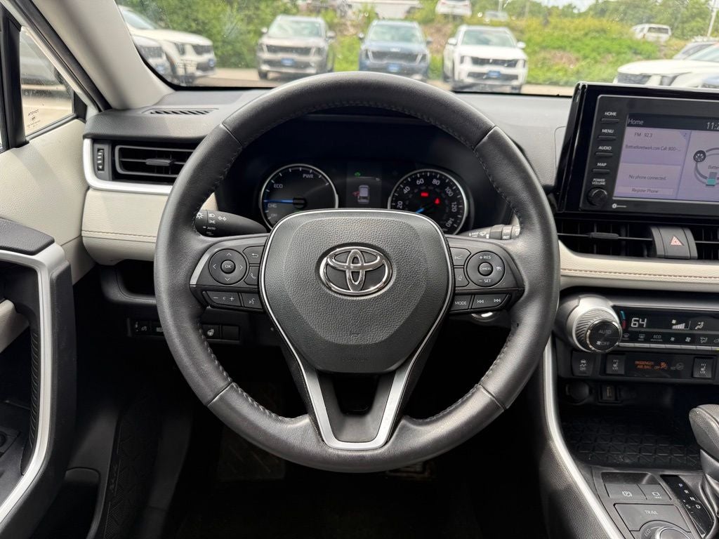 2022 Toyota RAV4 Hybrid XLE