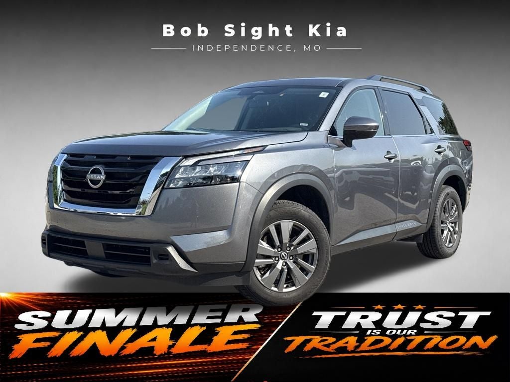 2024 Nissan Pathfinder SV