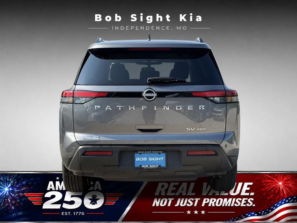 2024 Nissan Pathfinder SV