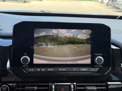2024 Nissan Pathfinder SV