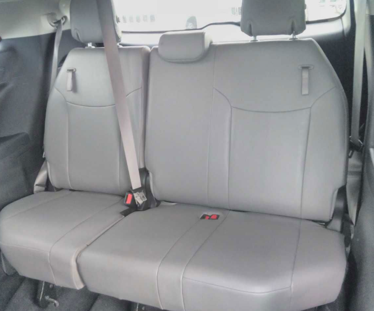 2025 Toyota Sienna XLE 8 Passenger
