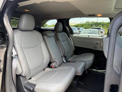 2025 Toyota Sienna XLE 8 Passenger