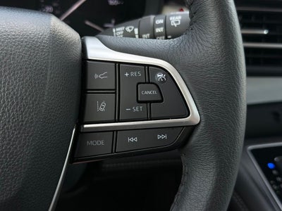 2025 Toyota Sienna XLE 8 Passenger