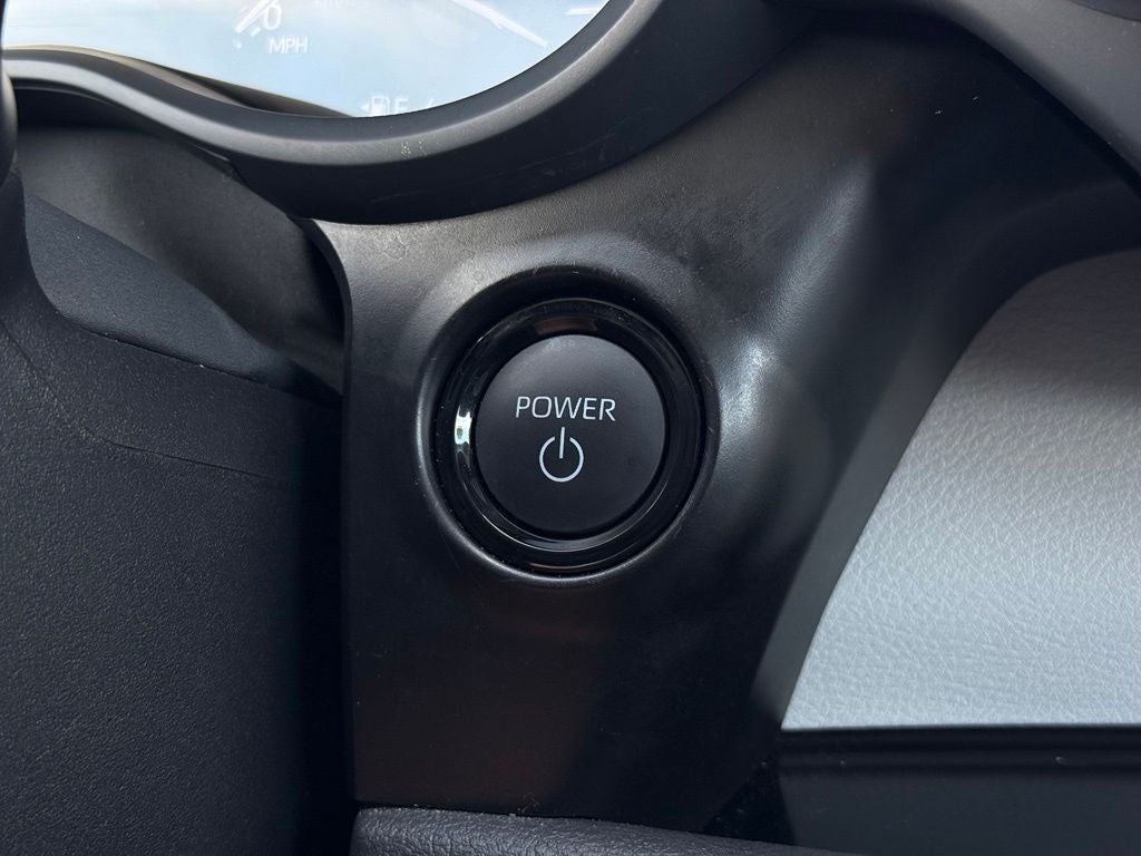 2025 Toyota Sienna XLE 8 Passenger