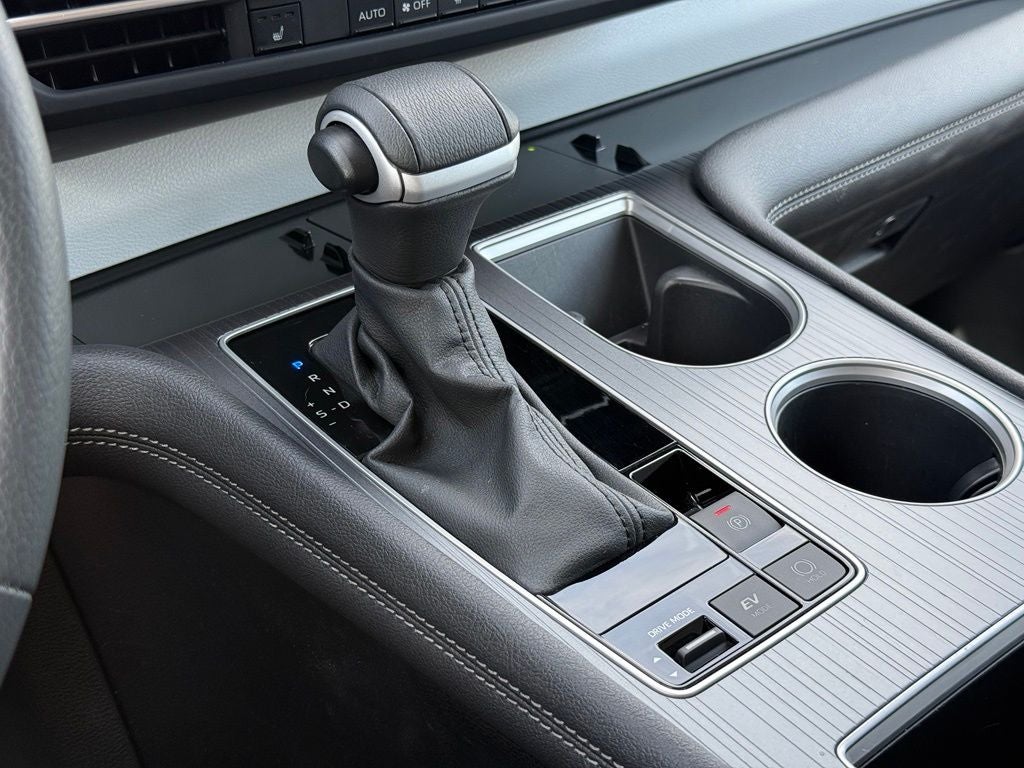 2025 Toyota Sienna XLE 8 Passenger