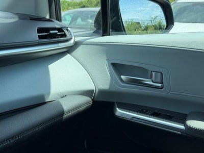 2025 Toyota Sienna XLE 8 Passenger