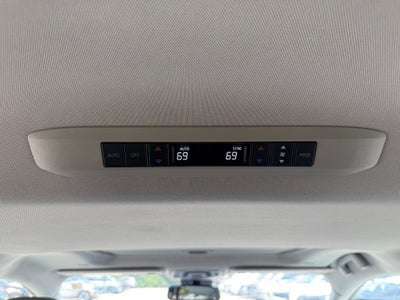 2025 Toyota Sienna XLE 8 Passenger