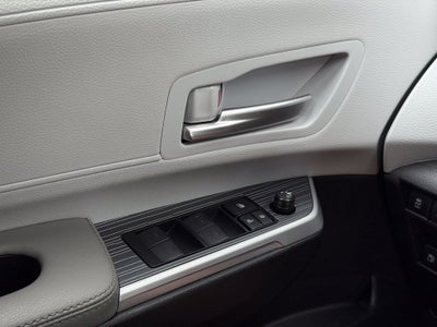 2026 Toyota Sienna XLE 8 Passenger