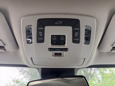 2026 Toyota Sienna XLE 8 Passenger