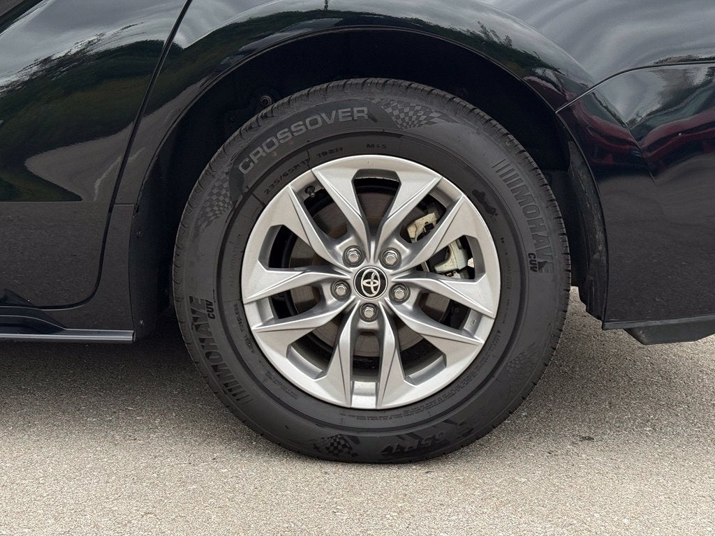 2026 Toyota Sienna 5