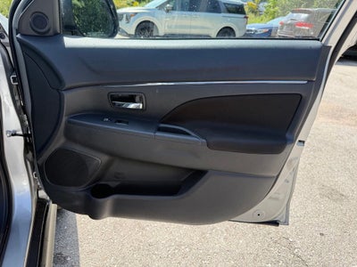2025 Mitsubishi Outlander Sport ES