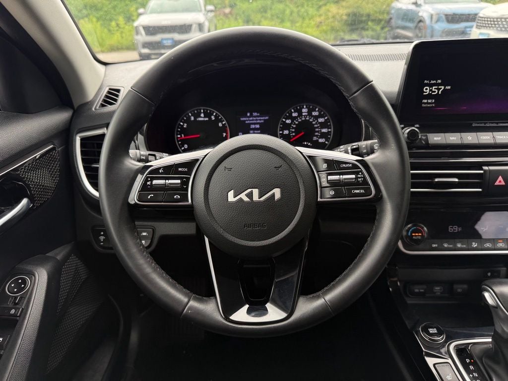 2023 Kia Seltos EX