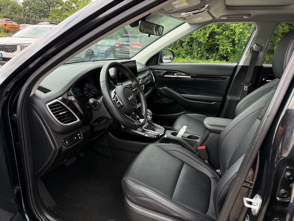 2023 Kia Seltos EX