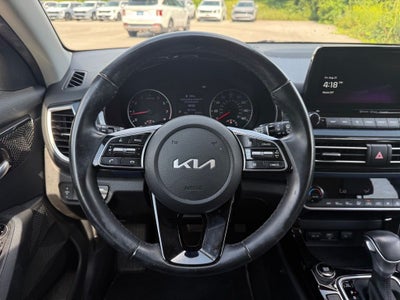 2023 Kia Seltos S