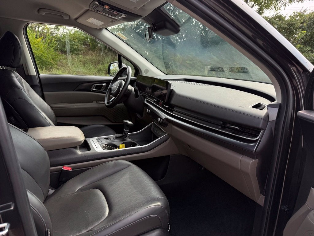 2025 Kia Carnival LXS