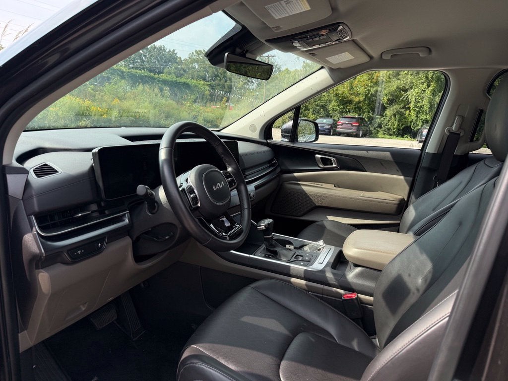 2025 Kia Carnival LXS