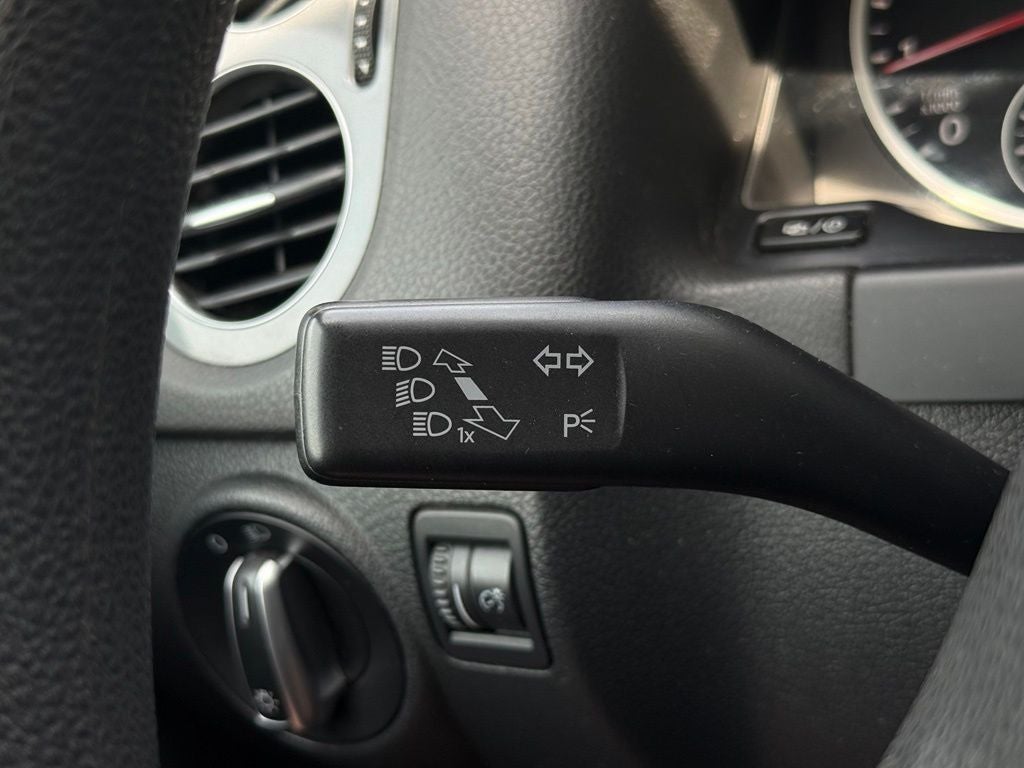 2017 Volkswagen Tiguan Limited 2.0T
