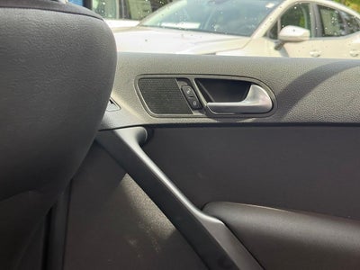 2017 Volkswagen Tiguan Limited 2.0T