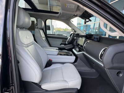 2025 Ford Expedition Platinum