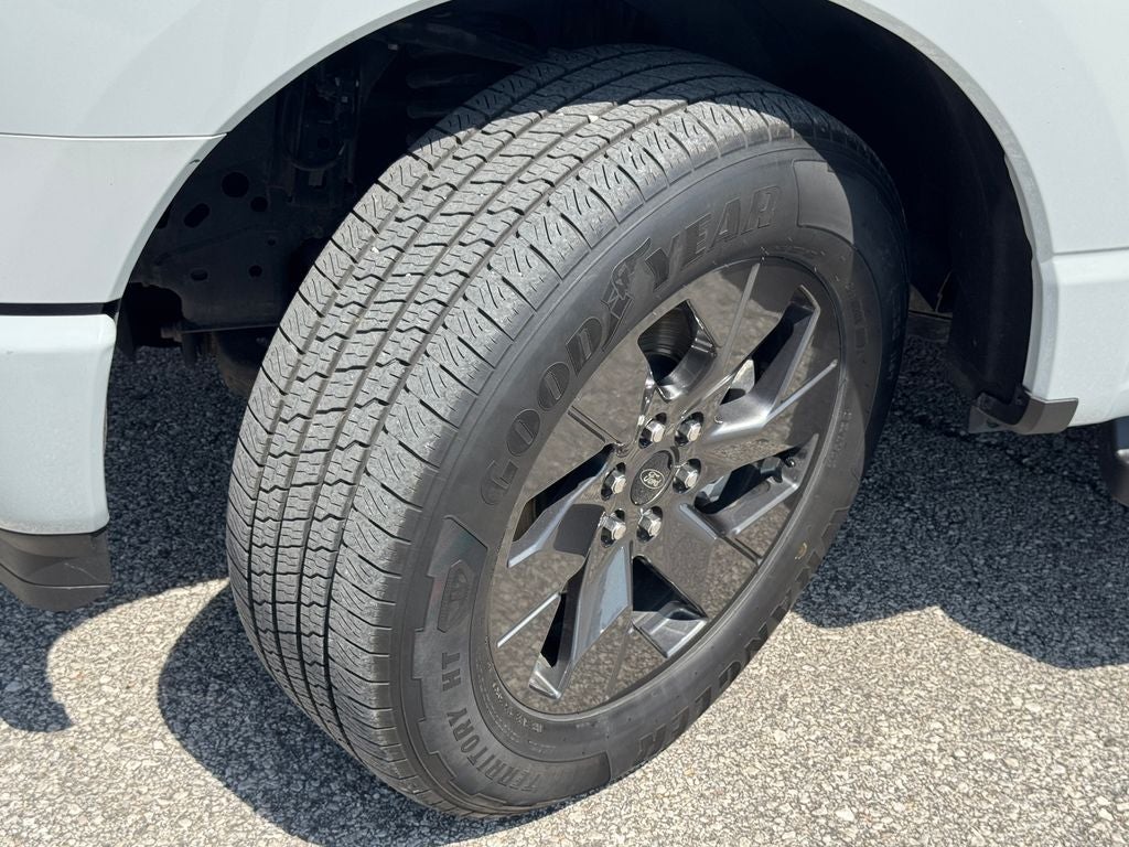 2024 Ford F-150 Lightning Flash