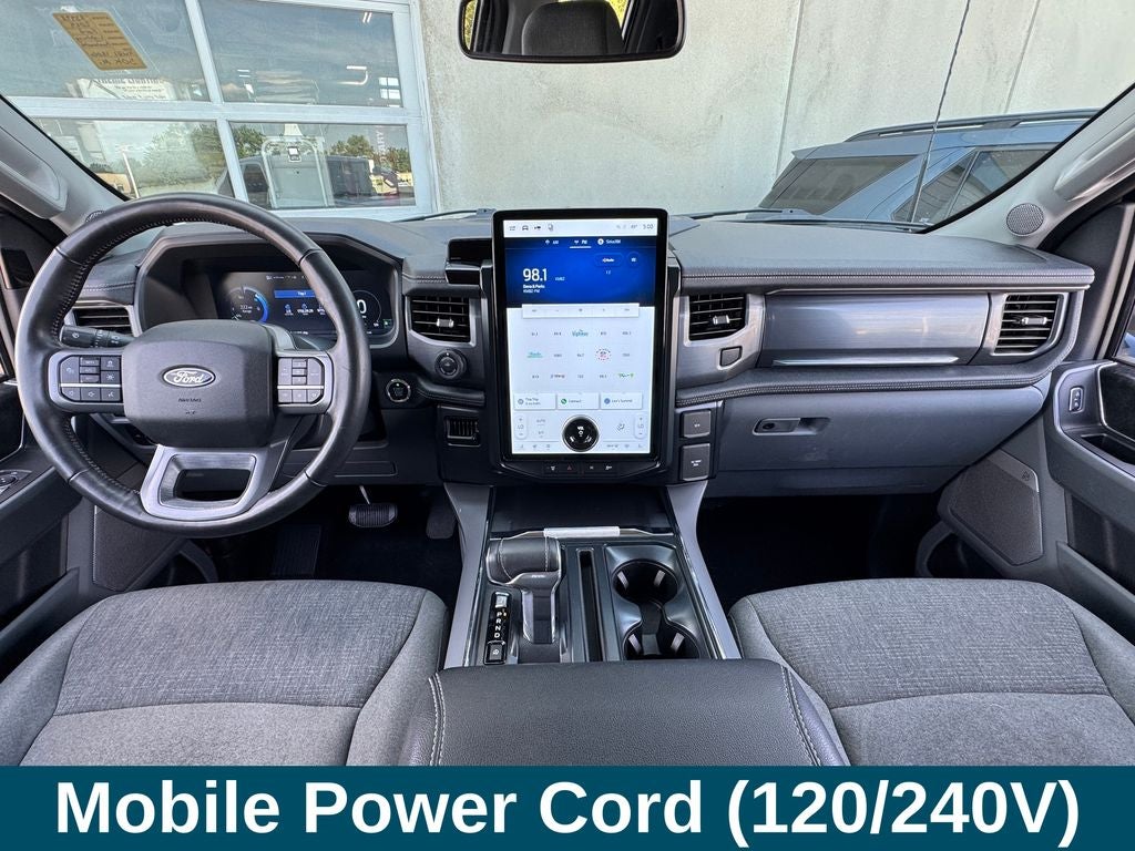 2024 Ford F-150 Lightning Flash