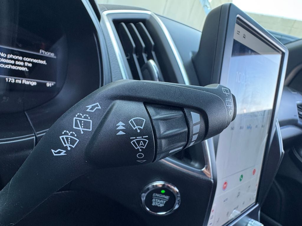 2023 Ford Edge ST