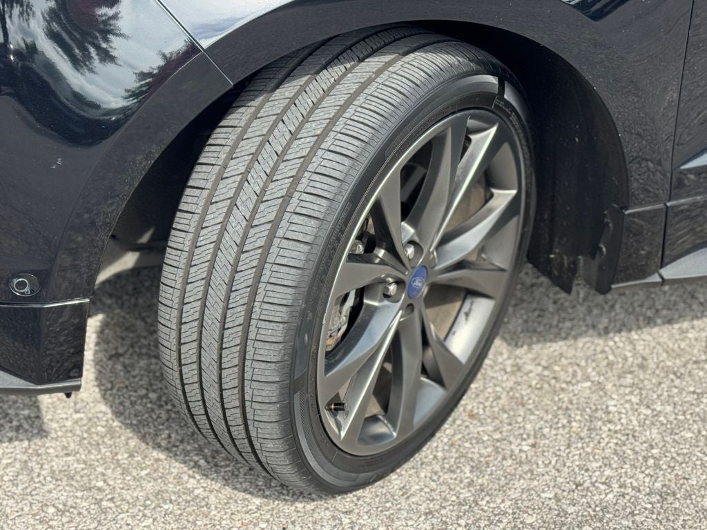2017 Ford Edge Sport
