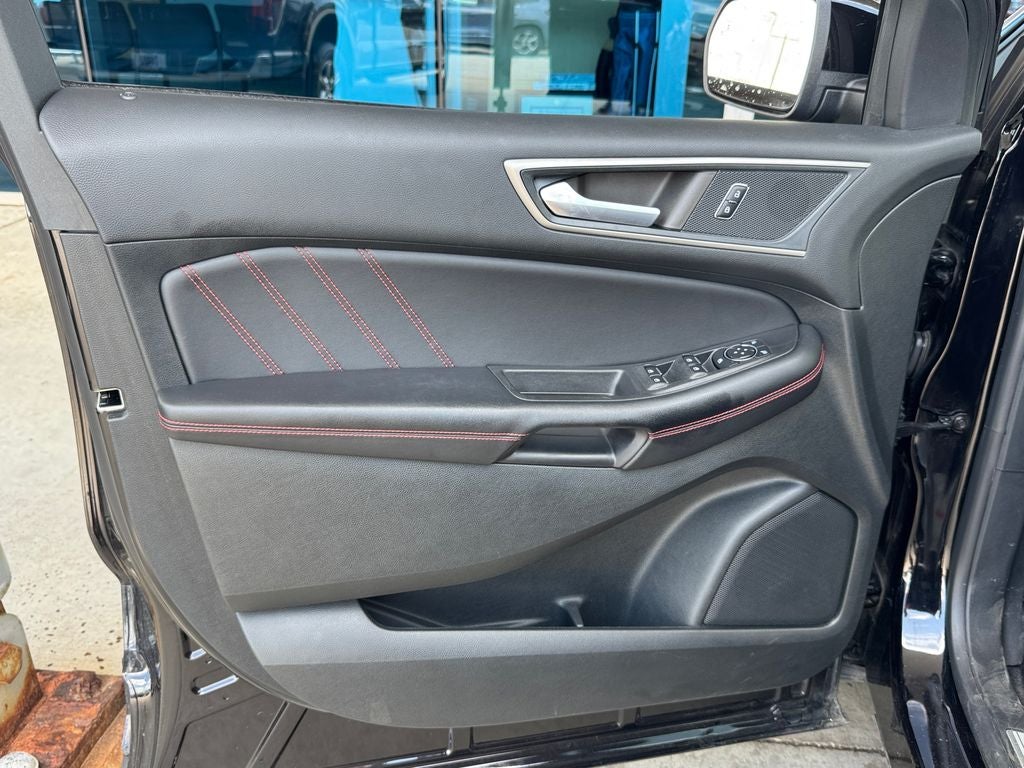 2023 Ford Edge ST Line