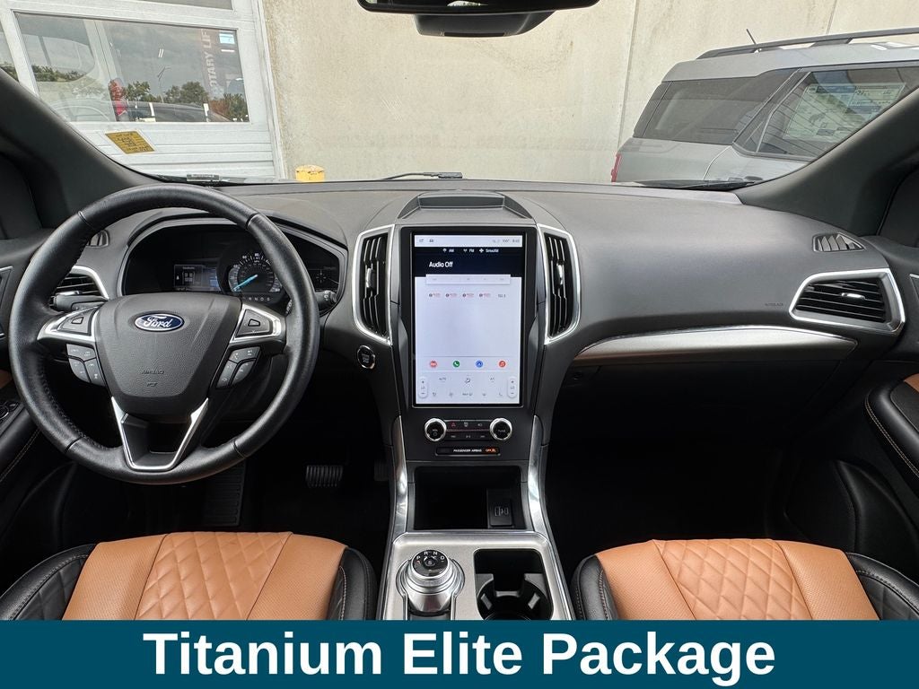 2023 Ford Edge Titanium