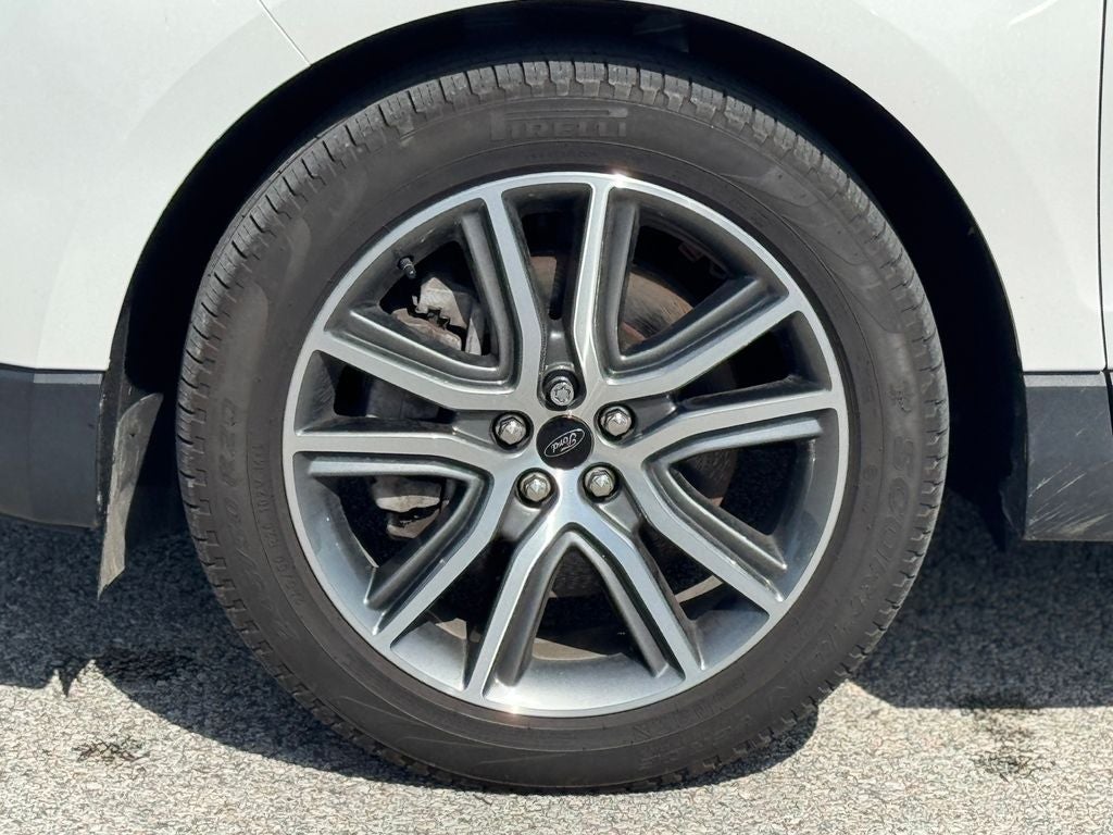 2024 Ford Edge Titanium